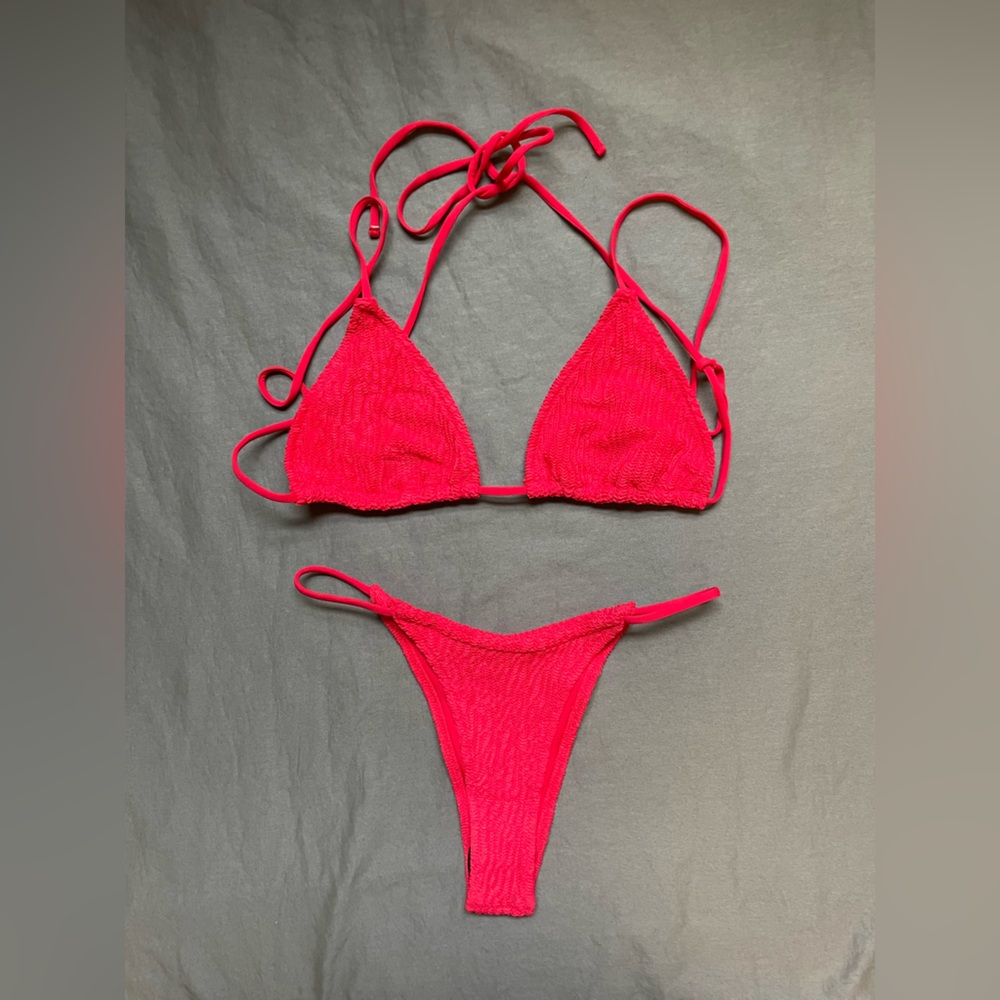 437 Piper Bikini in Cherry